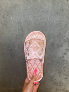 ULTRA LUXE SLIPPERS